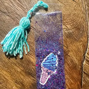 Shaker Bookmarks - Perfect for Office Stationery Supplies