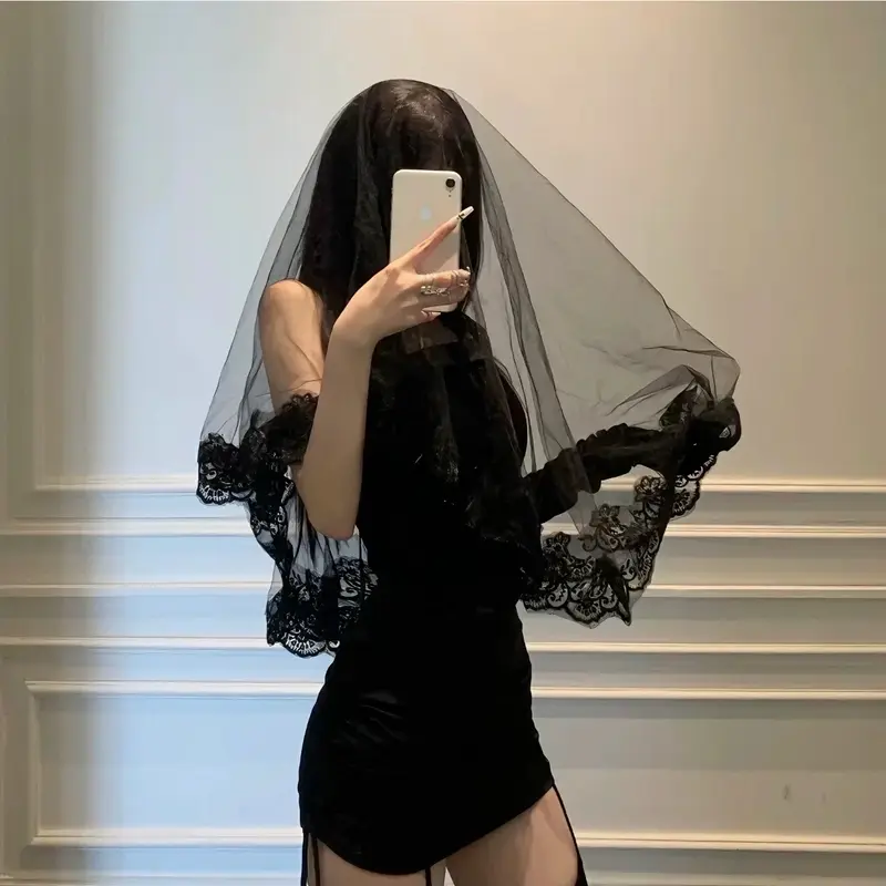 Black lace veil Fitted gothic virgin mary vampire bride dress props with tiara