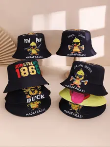 Trendy, fashionable and personalized printed double-sided fisherman hat, rock street style duck and chicken letter beer flat top hat, suitable for cool and versatile Graphic Hat