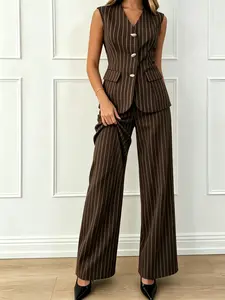 A women's fashionable brown striped light luxury suit set, exquisite, durable, comfortable and stylish, suitable for commuting to work, shopping and playing indoors and outdoors