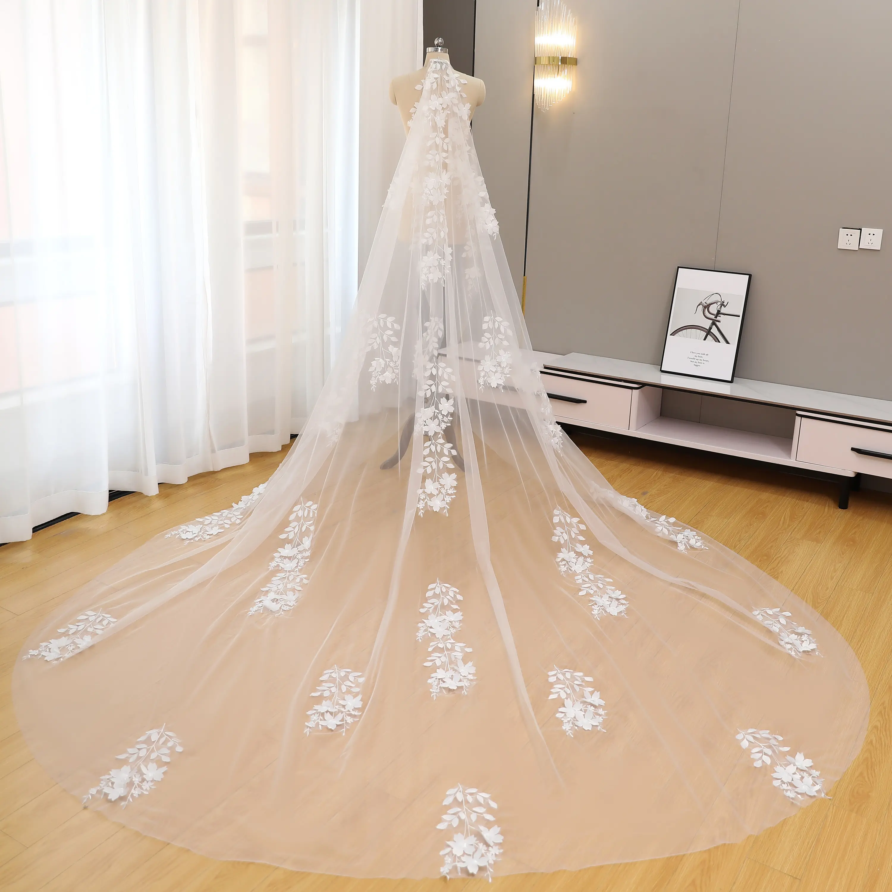 Enchanted 3D Floral Vine Wedding Veil | Hand-Sewn Vertical Leafy Embroidery | Botanical Masterpiece