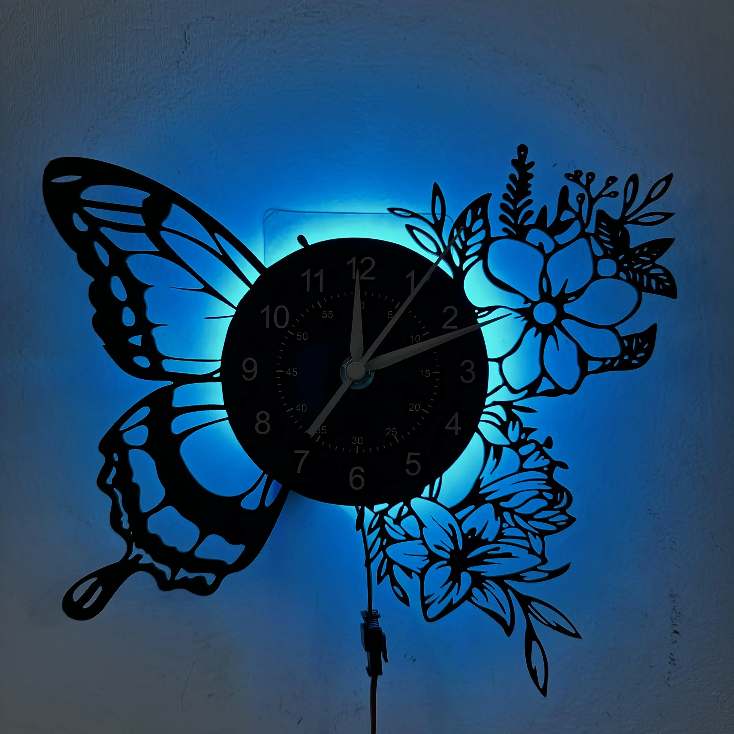 Colorful vinyl wall clock, butterfly theme, home decoration, hotel decoration, bedroom decoration, office decoration, birthday gift, graduation gift, Halloween gift, Christmas gift, tabletop decoration, sleep night light, art collection