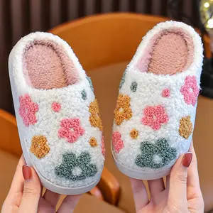 Children's slippers for autumn and winter new girls 'fashionable small and medium and big children's embroidery, cute and sweet flowers, home indoor bedroom slippers