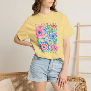 Sunshine State of Mind floral art T-shirt | Bright retro flower print