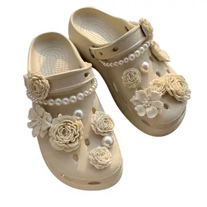 16pcs Faux Pearl & 3D Flower Shoe Charms Elegant Floral Design Shoe Decoration Charms for Women Girls Shoe Decoration Charms for Party Favor