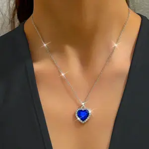 Elegant navy blue heart pendant necklace, lightweight and perfect for daily wear. A meaningful gift for Valentine’s Day, Mom, or Mother’s Day to express love and deep appreciation!