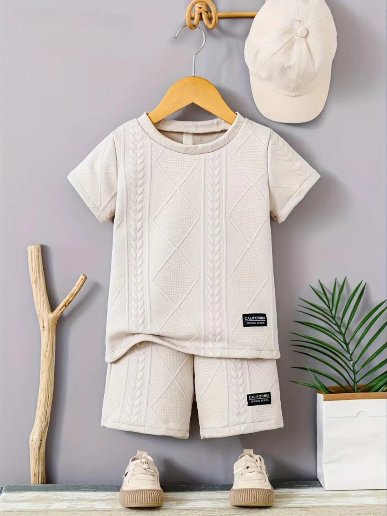 Two-piece Set Boy's Letter Patched Short Sleeve Crew Neck Top & Shorts, Casual Summer Clothes for Kids