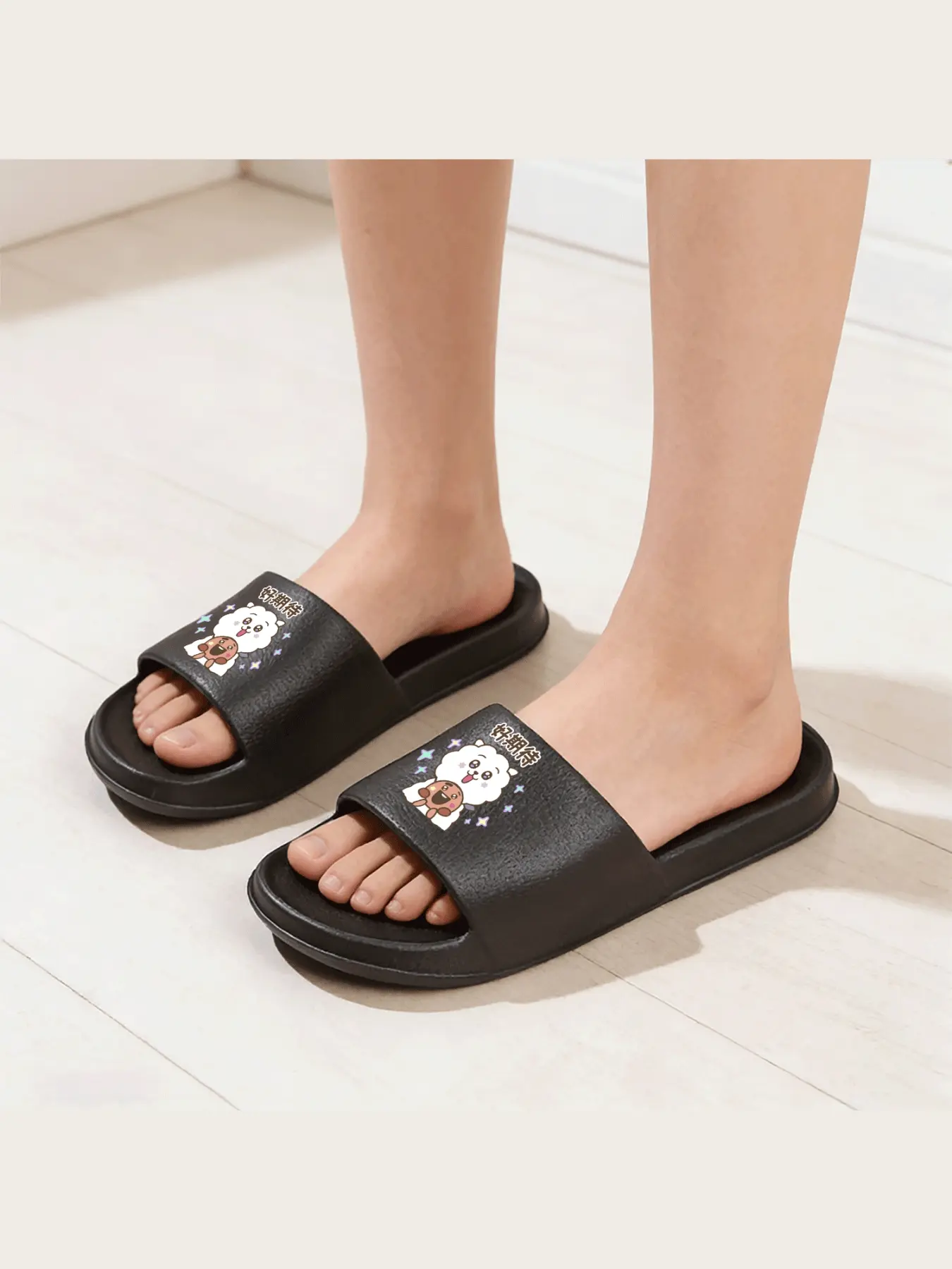 Cute Cartoon Alpaca and Bear Slippers for Women Men Soft Plush Warm Indoor Home Slippers Non-slip Sole Cozy Winter Footwear Fashion Animal Pattern House Shoes Comfortable Fuzzy Slippers for Adults
