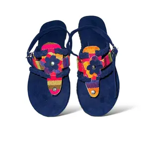 Guatemalan Sandalia Típica with Brooch SCB2 - Handmade Fabric Sandals in True-to-Size Fit for Casual and Elegant Outings