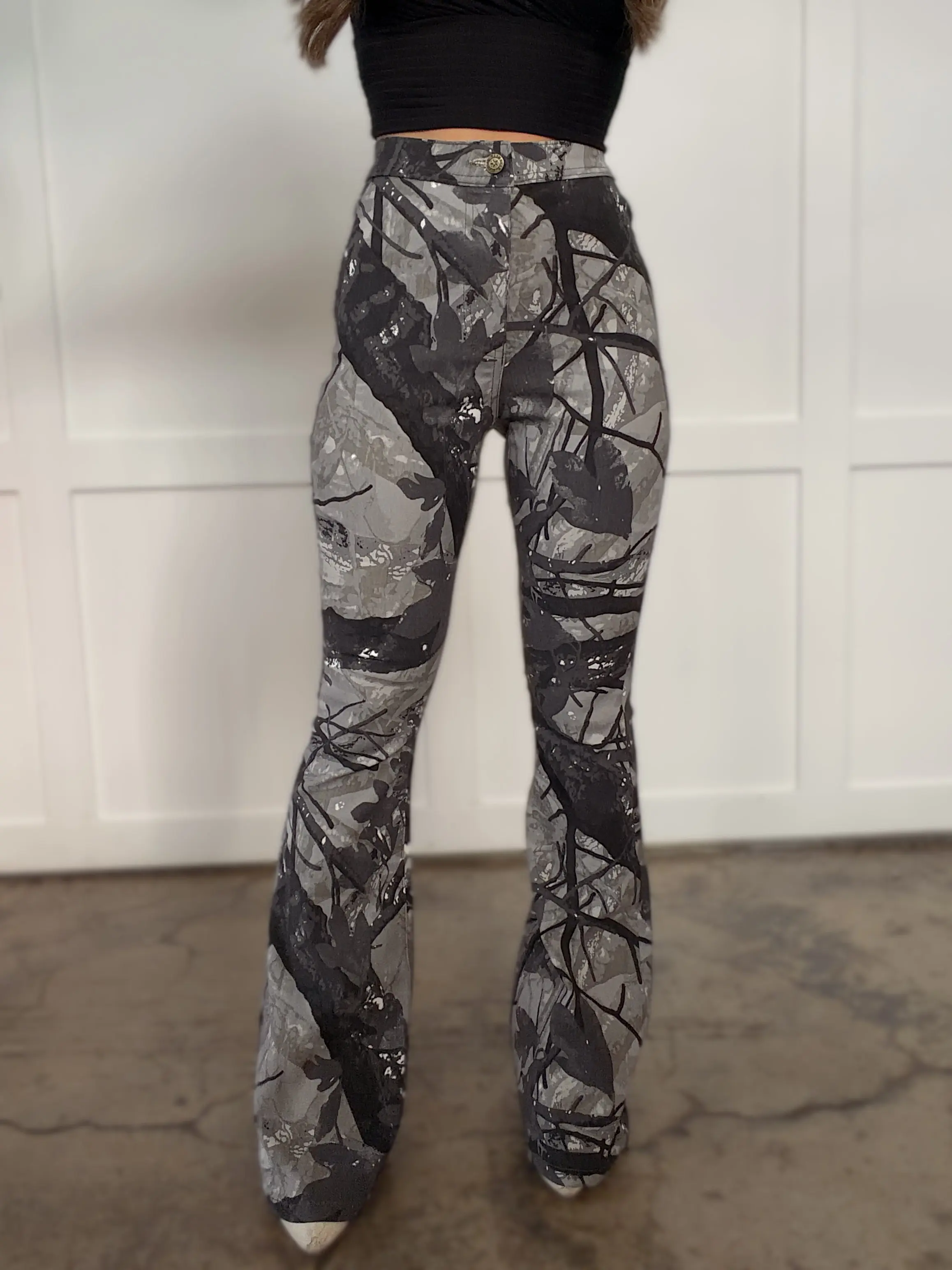Women's Loveable High-Waisted Bell Bottom Flare Jeans - Storm Grey Camo, Stretchy Spandex Fabric for Daily Wear
