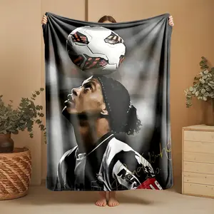 1 piece Garrincha's heading skills demonstration themed flannel blanket - Modern design flannel blanket, suitable for sofas and beds, all-season use, super soft and warm, digital printing, 100% polyester material, machine washable, suitable for