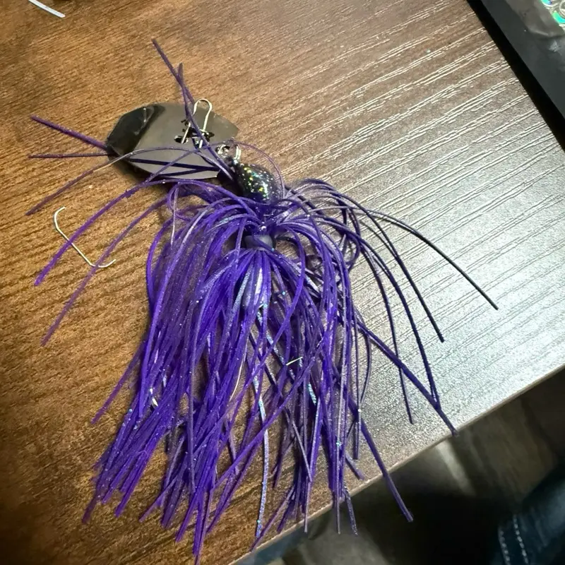 Bladed jig