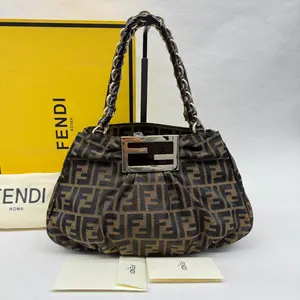 Pre-owned FENDI Canvas Shoulder Bags 7.8'' R2589 Shoulder Bag C18673797806 0412 T1 Qiqi