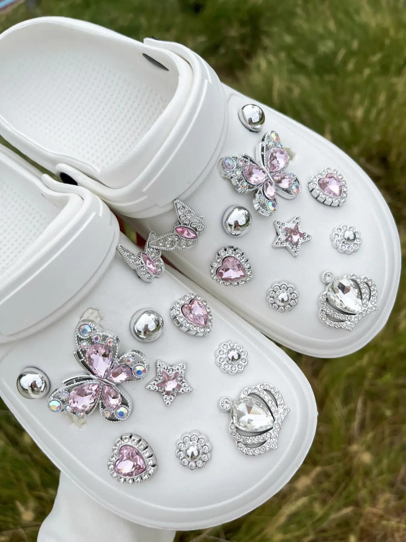 20 Pieces Butterfly Diamond Crown Foot Accessories, Detachable Decor for Slippers and Sandals, Stylish Beach Shoe Embellishments, Rhinestone Shoes Charms, Bling Shoe Charms, Rhinestone Shoe Decoration