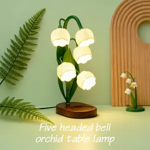 1pcs New Lily Flower Table Lamp, Rustic Atmosphere, 5-Head Floral Table Lamp, USB Powered, LED Light, Metal Iron Body, Wooden Base, Ps Material Shade