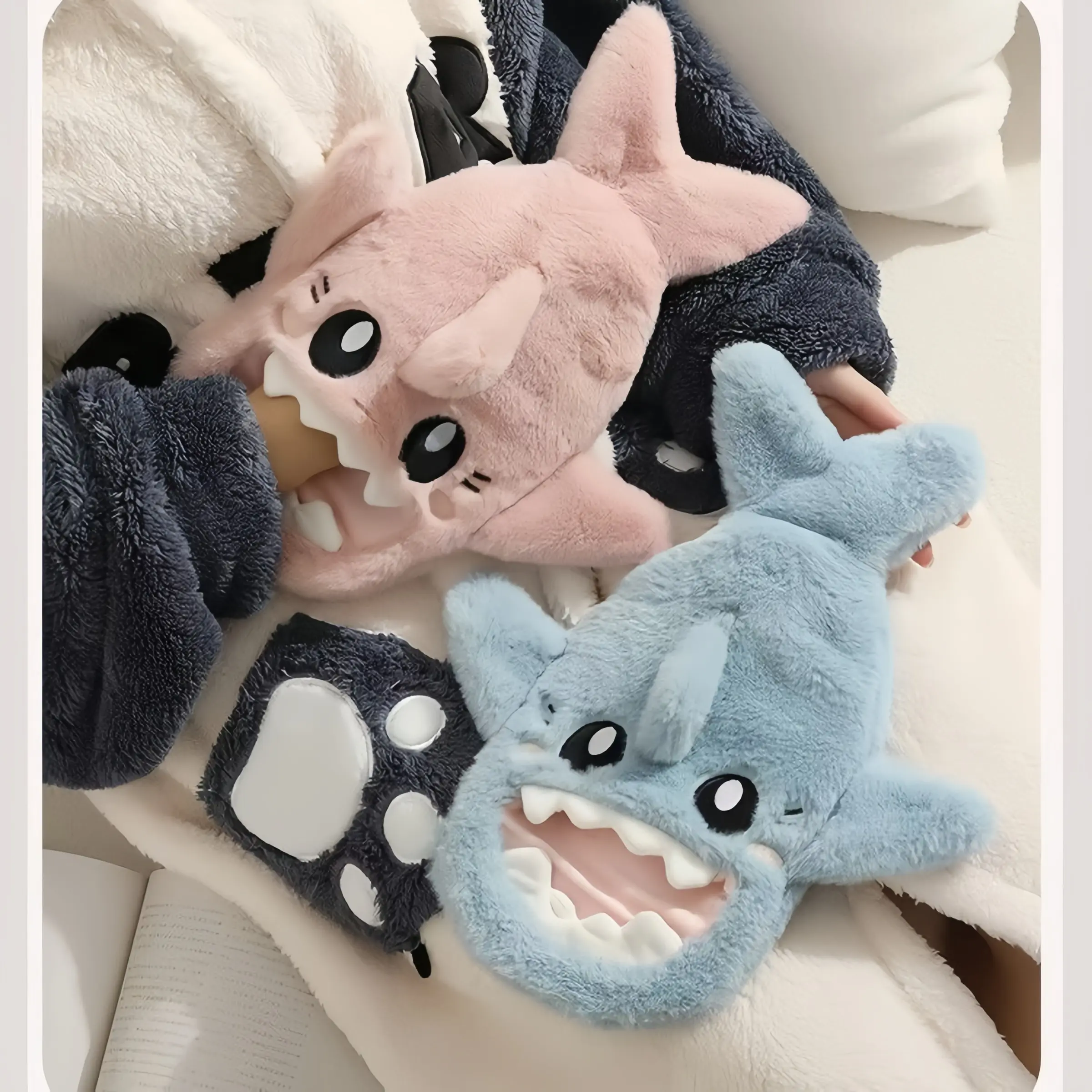 Cute Cartoon Plush Hot Water Bottle Heat Compress, 1 Count Portable Lightweight Soft Hot Water Bag, Winter Comfortable Hand Warmer for Home Office School, Convenient Warmth