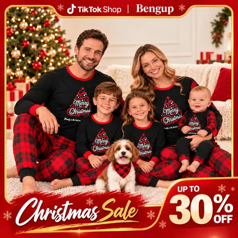 Christmas Pajamas for Family Matching Two-piece All-over Print Christmas Pyjamas Set Holiday Pyjamas Women Nightwear Men Jammies Adults Loungewear Kid Homewear Womenswear Sleepwear Outfits for Xmas Party Family Gathering Feast Pajama Party 8006-D1