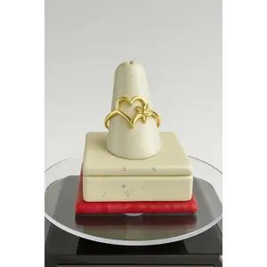 heart ring with flower