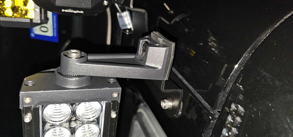 Item: 52Inch Lights +LED Pods+ Wiring Harness