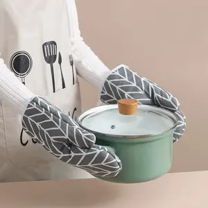 2pcs Minimalist & Personalized Heat-Resistant Gloves, Oven Mitts - Various Geometric patterns Optional, Hook Design, Convenient for Storage/Space-Saving/Lightweight, Thoughtful & Practical Gift for Yourself/Mother/Lover, for Kitchen/Oven/Microwave