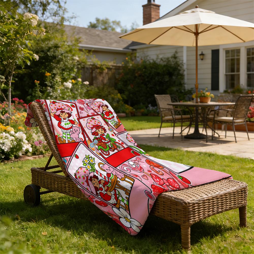 Strawberry Shortcake Flannel Throw Blanket, Sweet Strawberry Girl & Cat Design, Cartoon Pattern Blanket, Soft Lightweight Cozy, child Room Sofa Decor, Nostalgic Gift Suitable for all four seasons A gift suitable for fans, friends and children