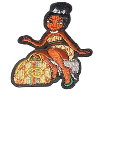 Gg lady with purse Gg lady with purse