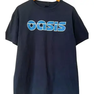 Oasis Band T-Shirt Vintage Rock Graphic Tee, Britpop Music Shirt 90s Retro Concert Merch, Indie Rock Band Tee, Classic Tour Music Top for Men Women Fans