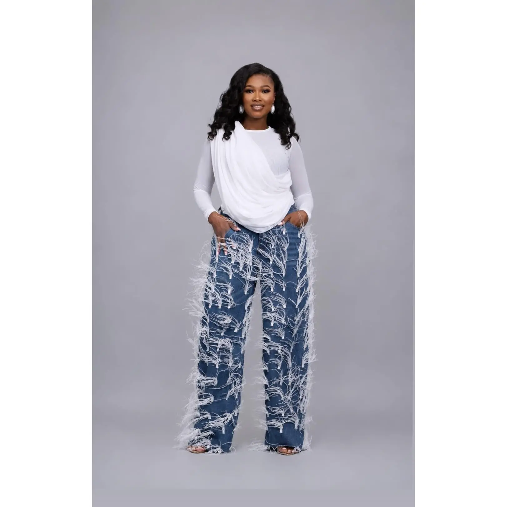 BLACK FEATHERED JEANS