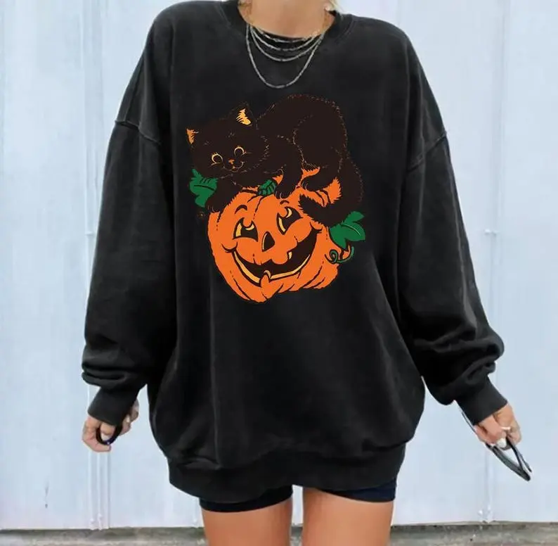 Vintage Black Cat Pumpkin Sweatshirt, Retro Halloween Crewneck, Spooky Fall Vibes Pullover, Cozy Autumn Sweater