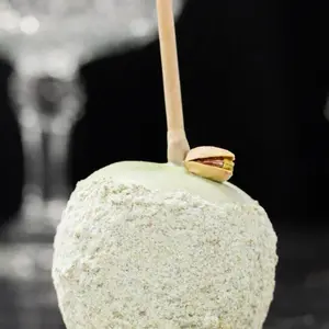 Hi-Ho Pistachio White Chocolate Gourmet Caramel Apple -GF