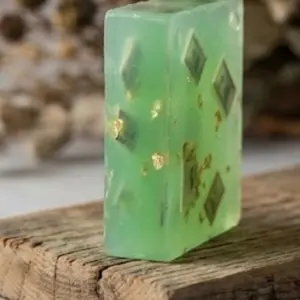 Money Drawing Soap - with Aloe & Coconut Oil, Prosperity & Abundance Charging, Visualization Insight, Green Aventurine Crystal Chips skin repair Feminine Hygiene natural