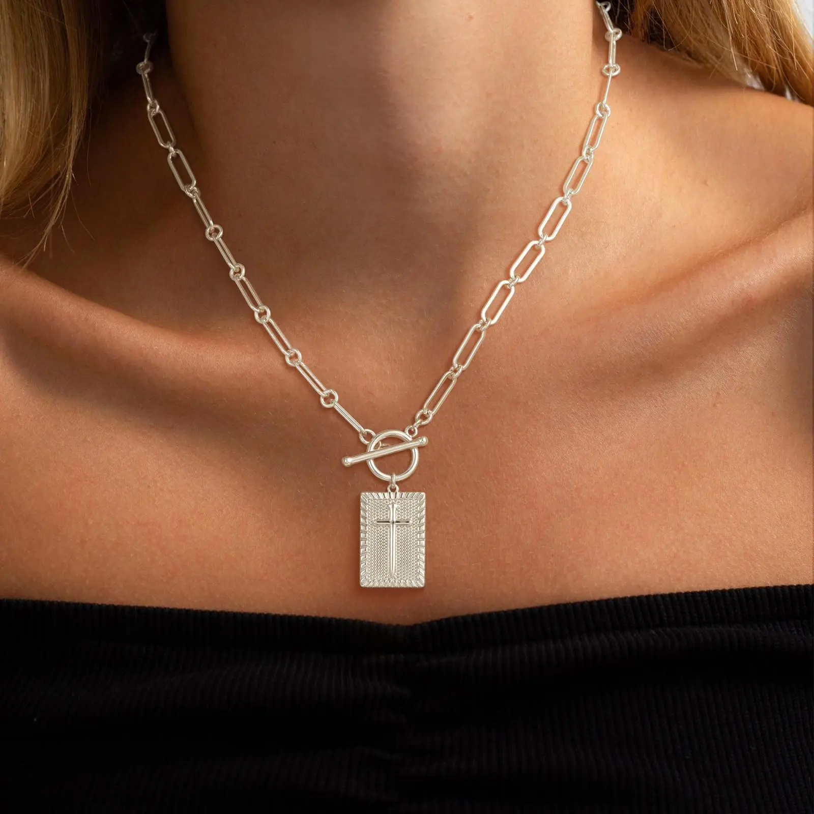 Charm Outdoorfun Cross Choker Necklace - Chunky Paperclip Chain Chunky Metallic Pendant Necklaces for Women - Hip Hop Fashion Jewelry, Dainty Birthday Gift with Beautiful Gift Box, Chunky Necklaces, Gold Aesthetic