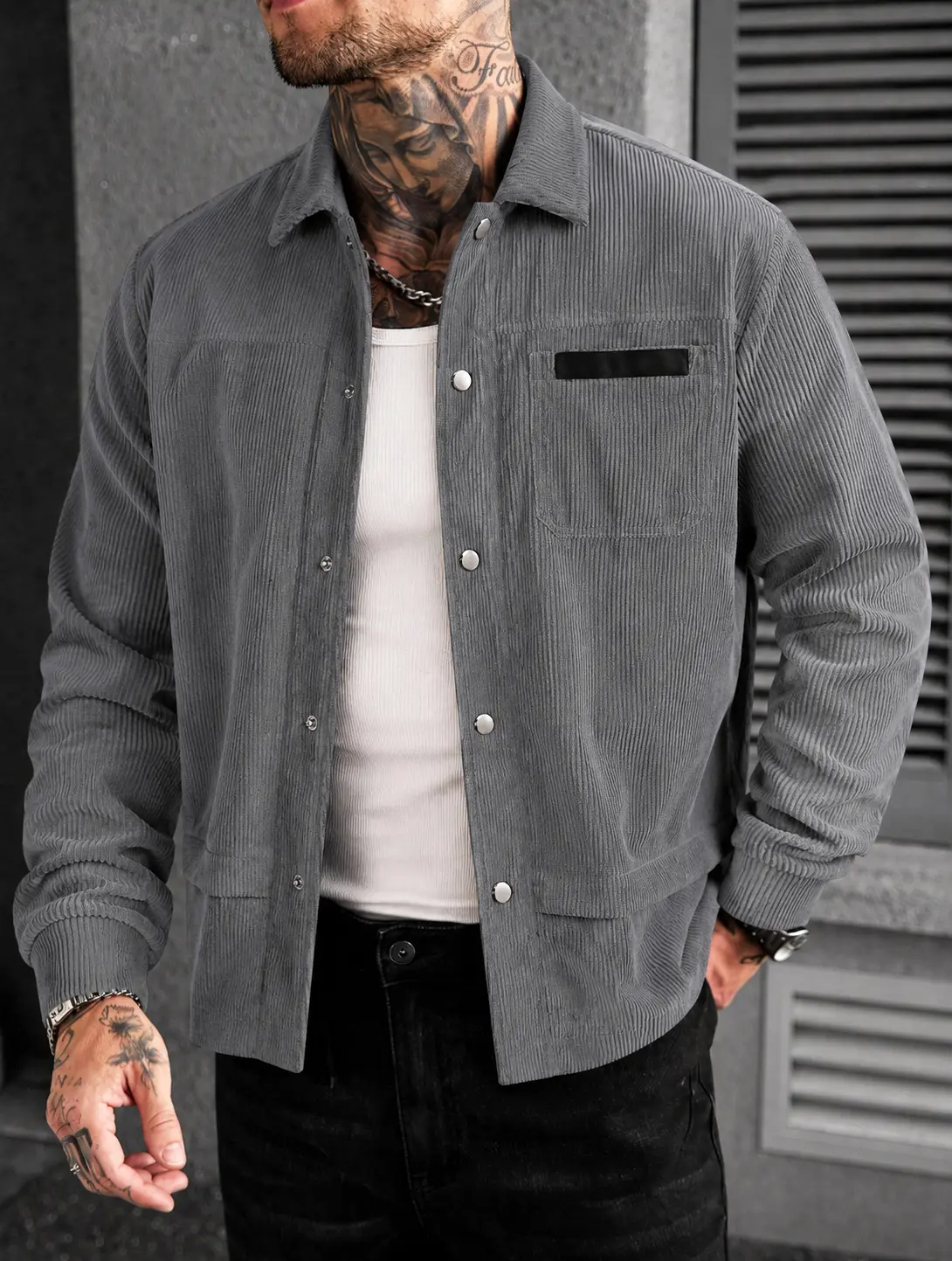 Mens Corduroy Button Down Shirt Long Sleeve Casual Loose Fit Vintage Ribbed Shacket Hidden Snap Front Workwear Jacket with Chest Pocket Streetwear Layering Overshirt for Fall Winter Daily Outfit Soft Casual Jacket Top Trendy Gift for Men Women Style Looks