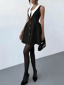 A women's black and white color-blocked sleeveless white V-neck color-blocked stand-up collar slim-fit waist-cing flared A-line skirt with single-row button dress, suitable for summer, suitable for dating, commuting, daily wear Womenswear