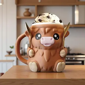Highland Cow Ice Pint Holder with Handle Cute Animal Ice Cream Cooler Container for Highland Cow Lovers Gifts Drinkware Perfect for Serving and Storing Ice Cream