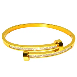 Unisex cuff bracelet, elegant, studded open design, fashionable gold jewelry gift, suitable for stylish and graceful women and men