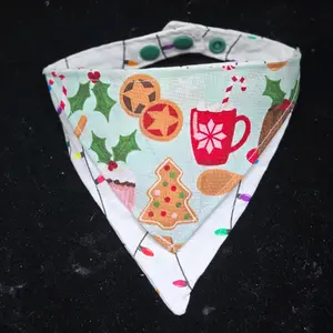 Boutique+Double Point Bandana for Dogs and Cats - Christmas Themed