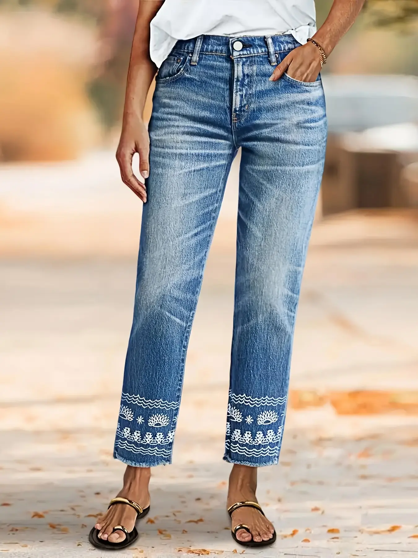 25AW Embroidered Straight Tube Elastic Versatile Women Jeans Washed Denim Ethnic Style Embroidered Details Casual Pants