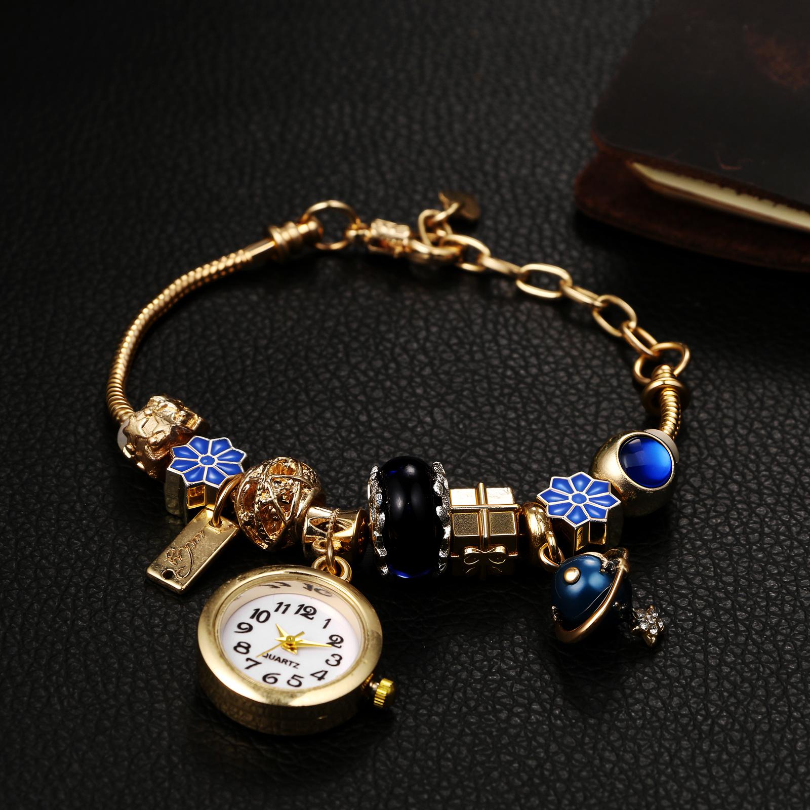 OIDEA Women's Ocean-Themed Analog Quartz Watch - Square Dial, Marine Motifs, Seashell & Starfish Imitation Gem Charms, 2-Tone Gold-Silver Adjustable Stainless Steel Chain Necklace Watch, Summer Style
