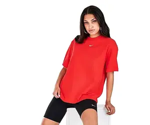 Nike Sportswear Essential Boyfriend T Womens Active Shirts & Tees
