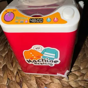 Washer machine for cleaning brushes