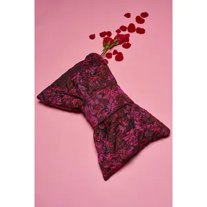 BOWTIFUL OVERSIZED CLUTCH