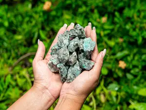 Rough Turquoise Stone, Natural Raw Turquoise, Green Turquoise Crystal, Rare Turquoise, Unique Turquoise Gemstone