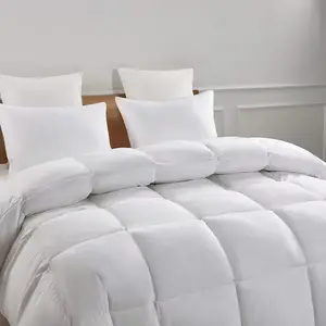 Cooling Down Alternative Comforter Filled, Luxury Hypoallergenic Bedding Comforter All Season for Hotel, Hypoallergenic Bedroom, Hotel Bedding, Geometric Pattern, Modern Bedding, Durable Material, Fluffy Comforter, Lightweight Blanket, Allergy