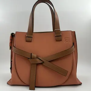 Pre-owned Loewe leather tote handbag