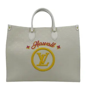 Pre-owned Louis Vuitton Monogram and Tuffetage Shoulder Bags Hawaii Onthego GM Monogram Tuffetage Tote Shoulder Bag Off White