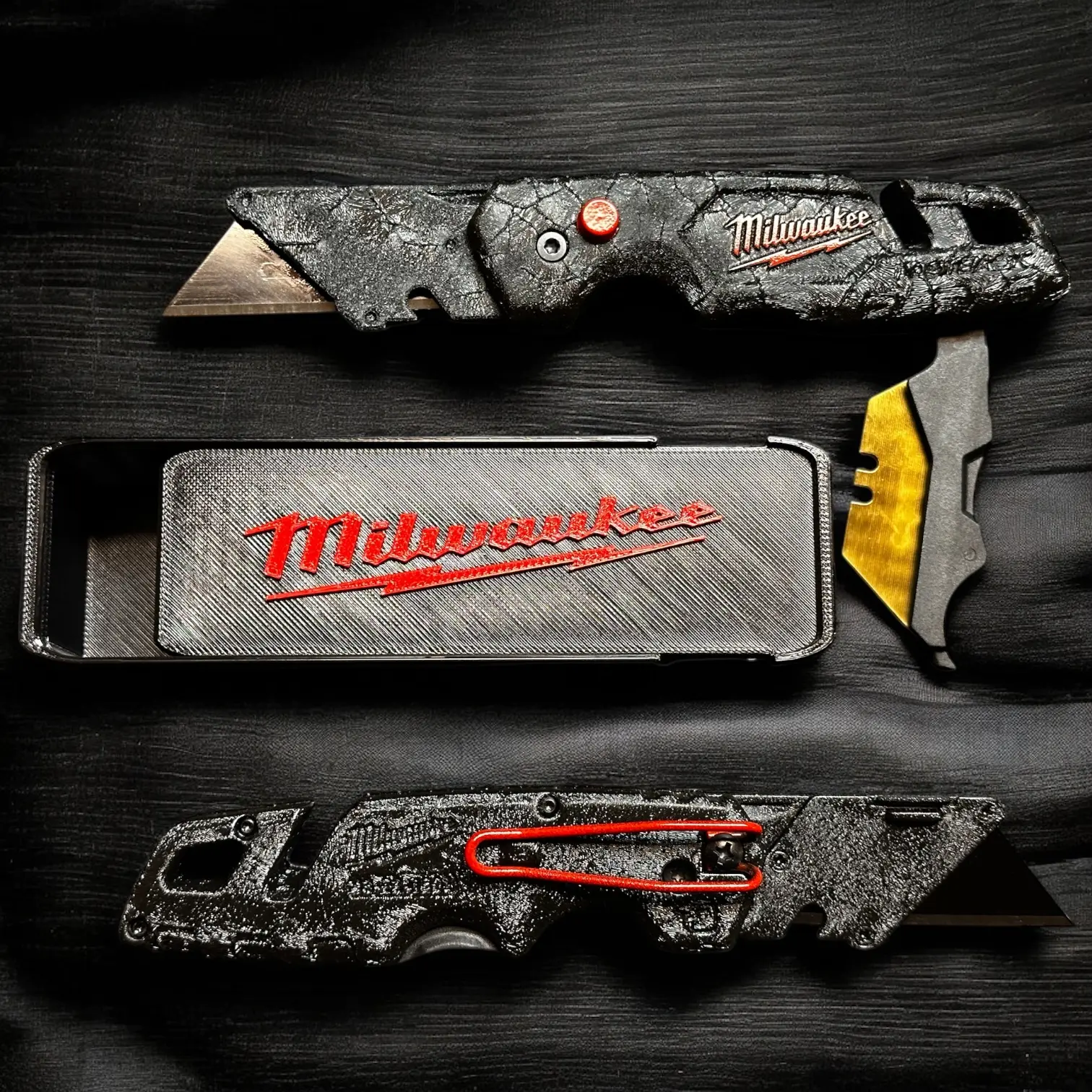 The Black out 2.0 W/CASE