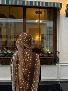 Boho Style Free Wild Deer Pattern Polyester Hijab, 80x180cm Beach Vacation Daily Fashion Scarf, Versatile Shawl for All Seasons