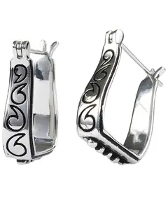 Kelly Herd Women's Women'S Engraved Stirrup Earrings - 12P00000