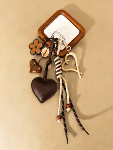 "Sweet & Cool" Heart And Flower Woven Bag Charm, Purse Charm, Metal Heart-Shaped Buckle Sweet, Edgy, And Niche Sweet And Cute Stylish And Playful Charm Versatile For Bags, Keys, And Earphone Cases Gifts For Friends & Couples Purse Accessories